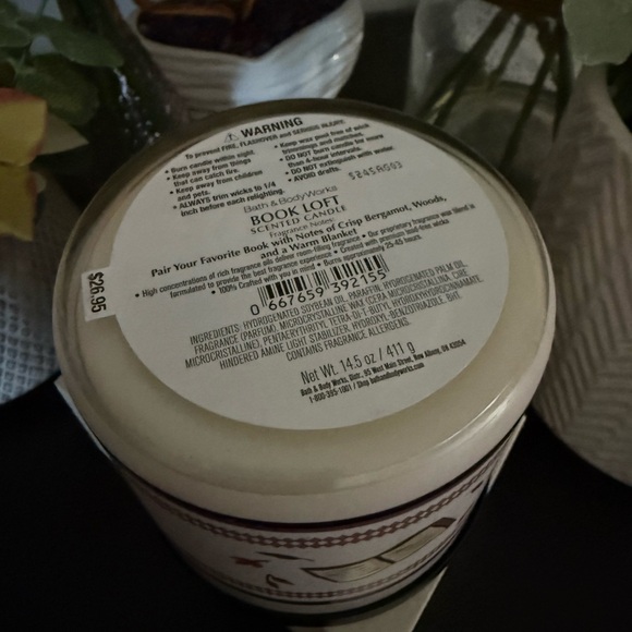🆕📖 BATH & BODY WORKS “BOOK LOFT” 3-WICK CANDLE. SOY WAX BLEND CANDLE. - Picture 3 of 5